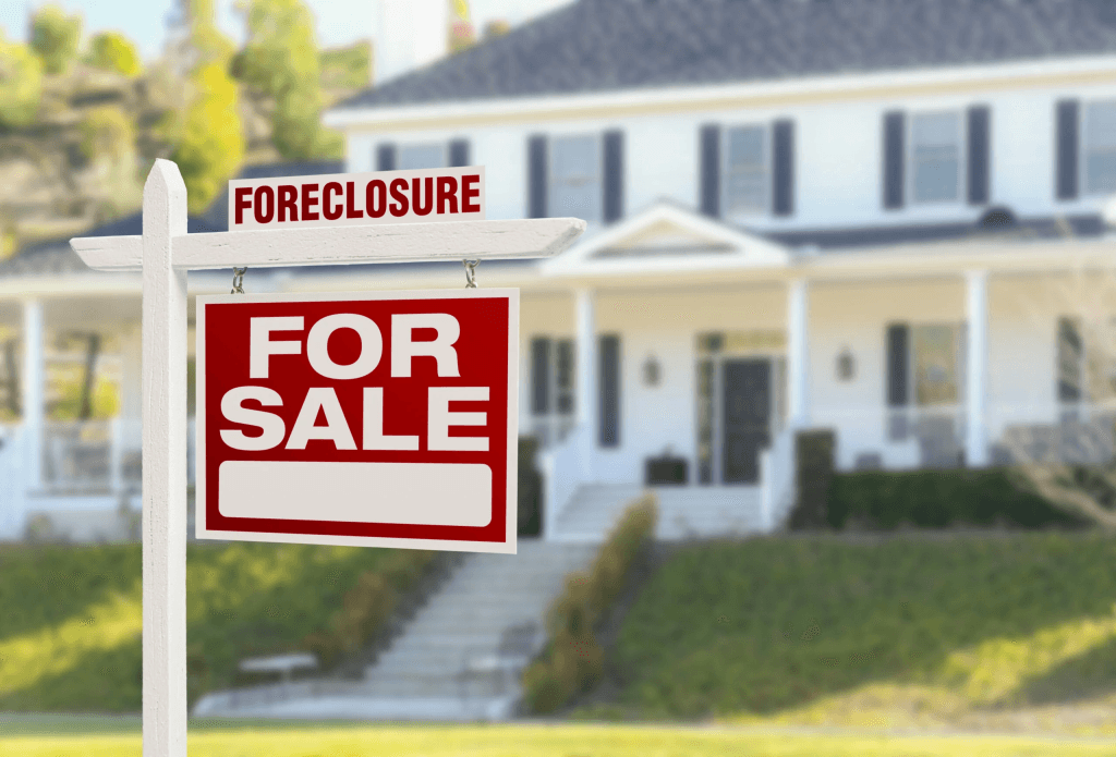 short sale vs foreclosure