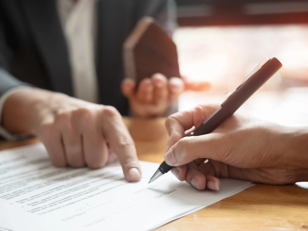 Assignment of Contract Clause in Columbus Ohio.